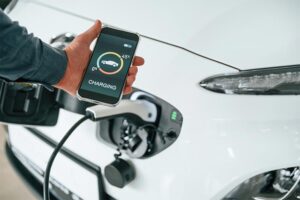 Verwendung der Smartphone-App zur Überwachung des Ladevorgangs