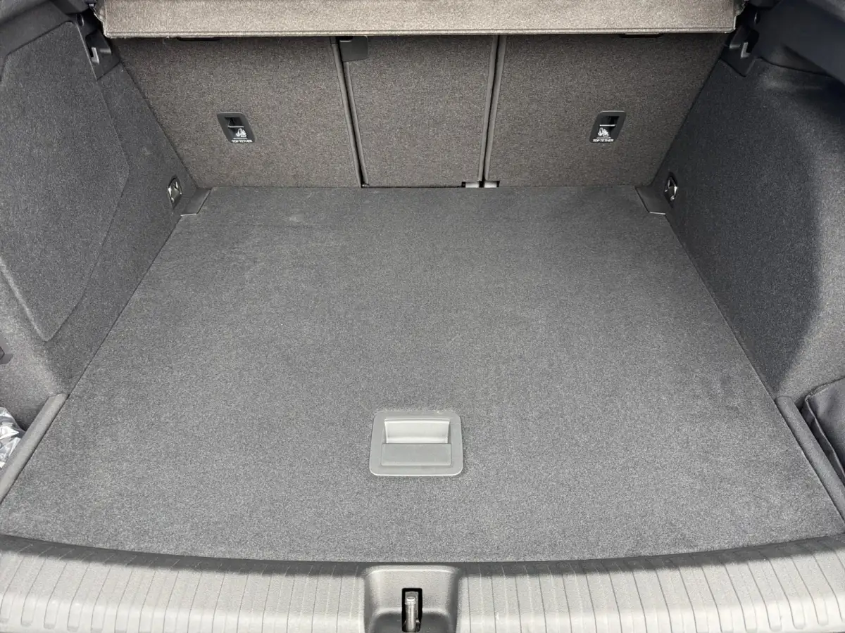 Cupra Terramar, SUV/Geländewagen/Pickup, Hybrid (Benzin/Elektro), Automatik, Grau
