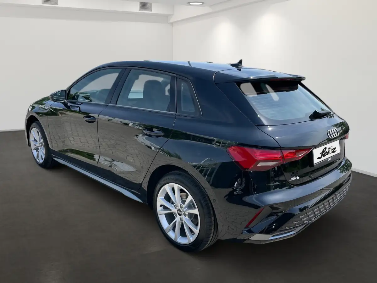 Audi A3, Limousine, Benzin, Automatik, Schwarz