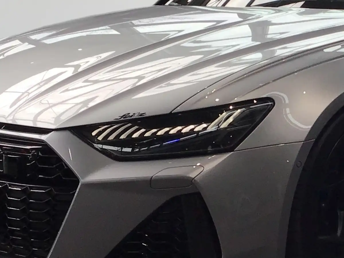 Audi RS6, Kombi, Benzin, Automatik, Silber