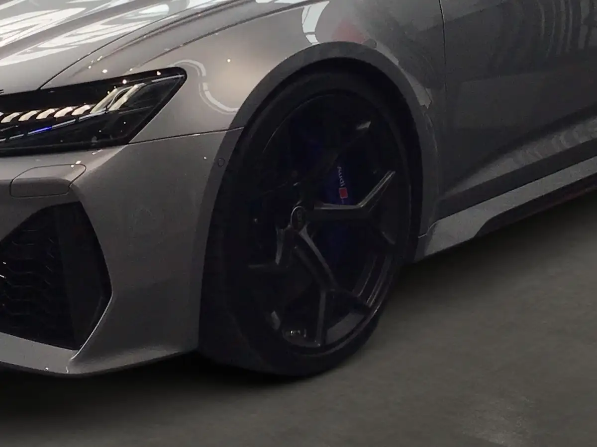 Audi RS6, Kombi, Benzin, Automatik, Silber