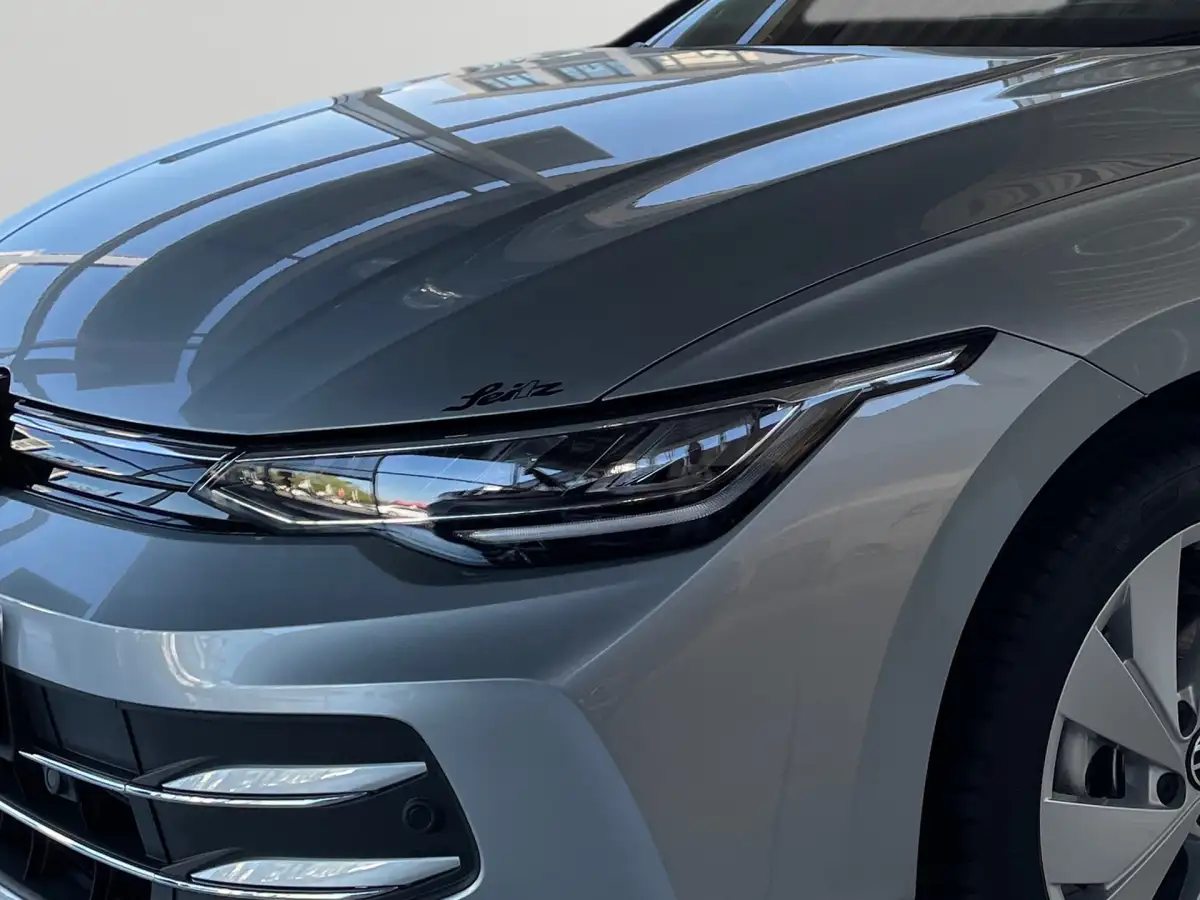 Volkswagen Golf, Limousine, Benzin, Automatik, Silber