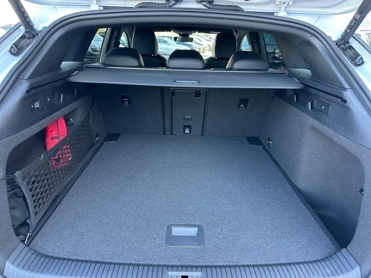 Volkswagen ID.7, Kombi, Elektro, Automatik, Weiß