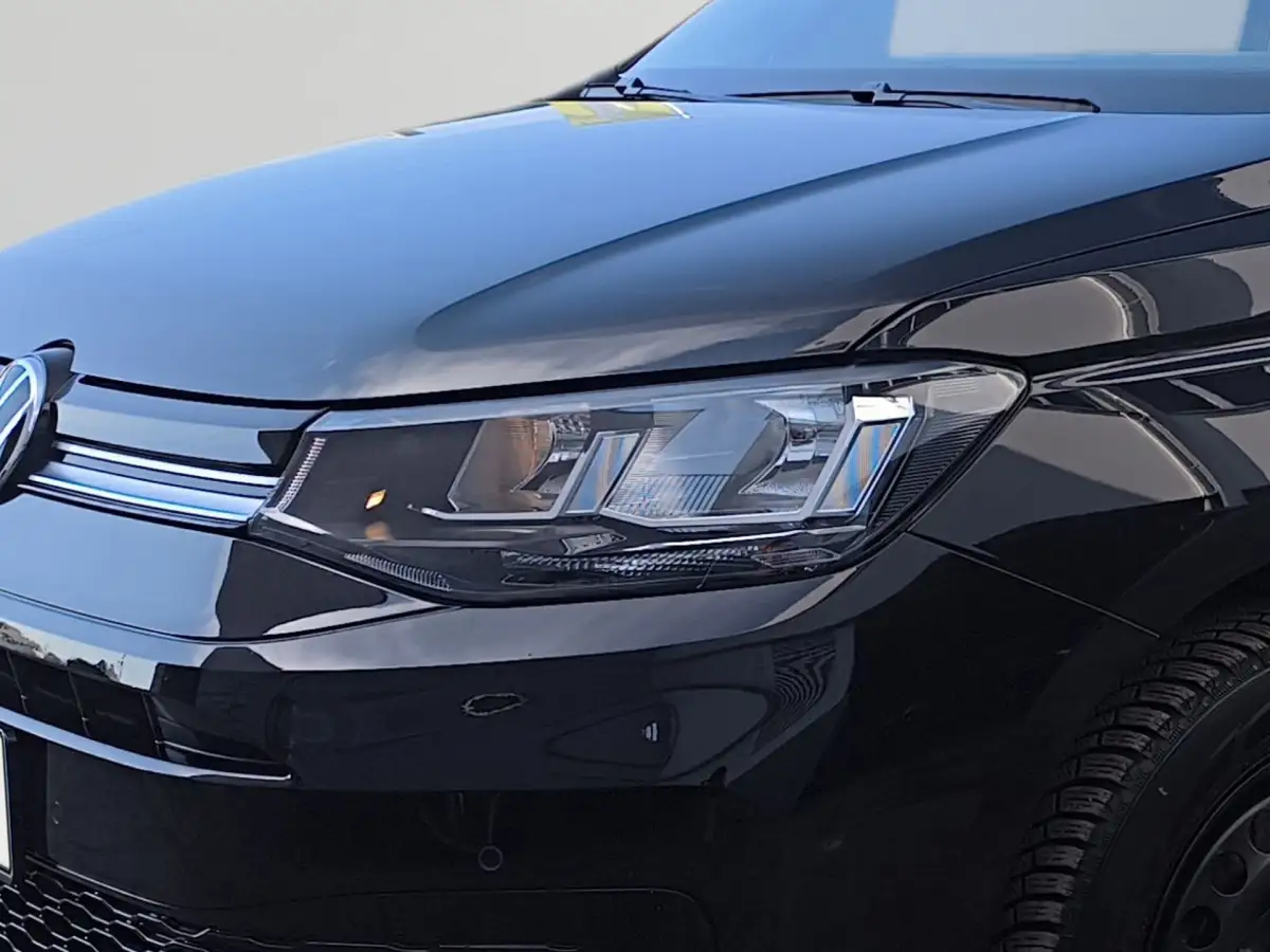 Volkswagen Caddy, Van/Kleinbus, Diesel, Schaltgetriebe, Schwarz