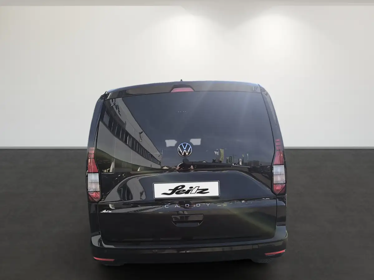 Volkswagen Caddy, Van/Kleinbus, Diesel, Schaltgetriebe, Schwarz