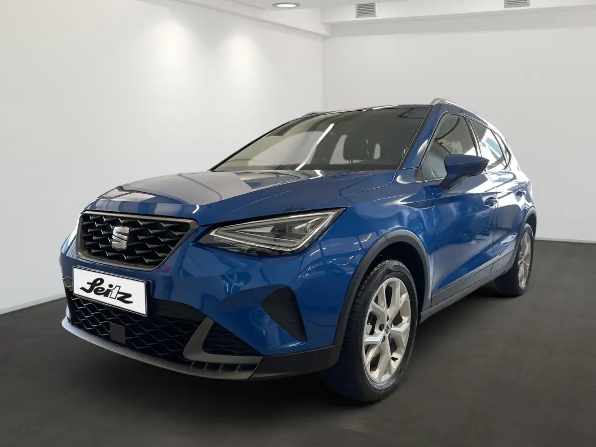 Seat Arona, SUV/Geländewagen/Pickup, Benzin, Automatik, Blau