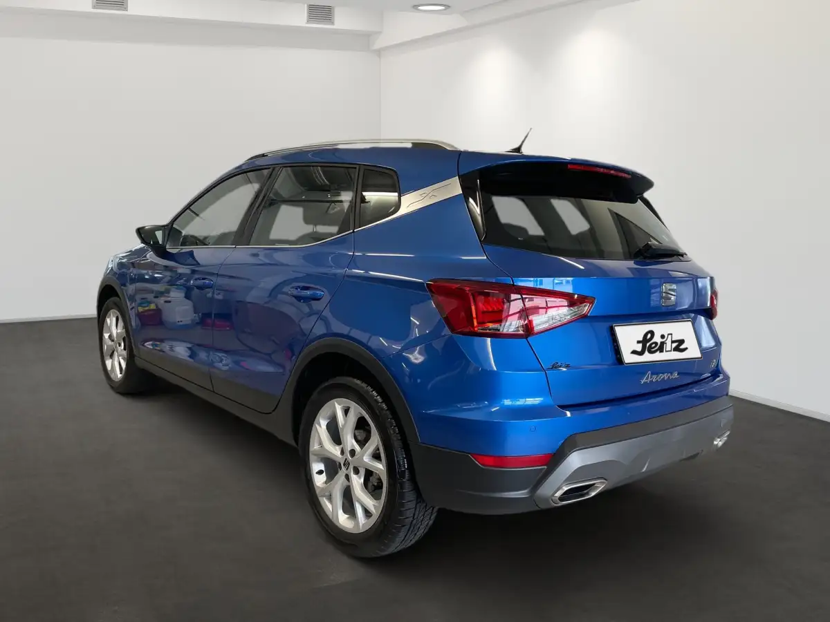 Seat Arona, SUV/Geländewagen/Pickup, Benzin, Automatik, Blau