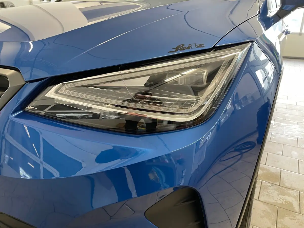 Seat Arona, SUV/Geländewagen/Pickup, Benzin, Automatik, Blau