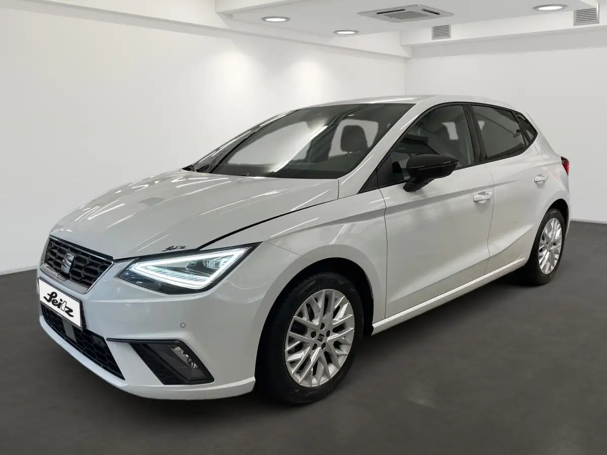 Seat Ibiza, Limousine, Benzin, Automatik, Weiß
