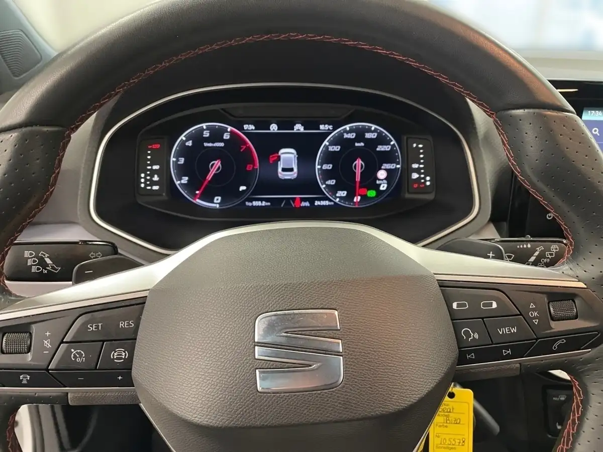 Seat Ibiza, Limousine, Benzin, Automatik, Weiß