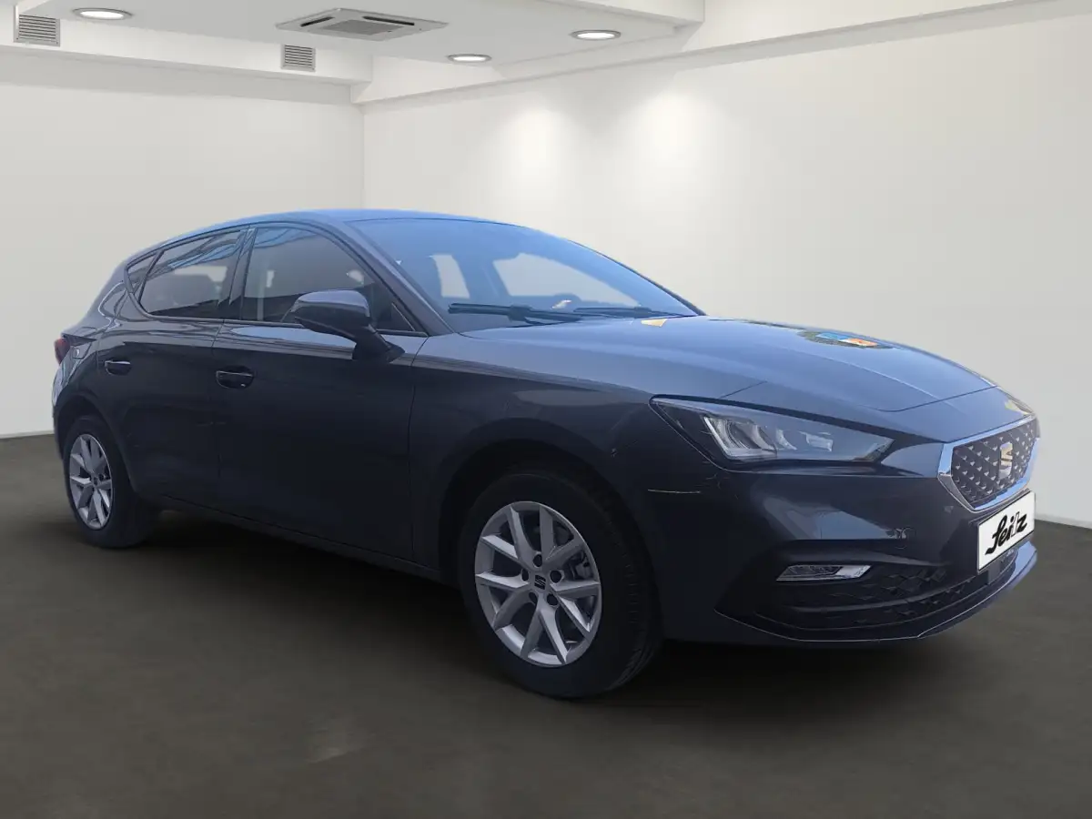 Seat Leon, Limousine, Benzin, Automatik, Grau
