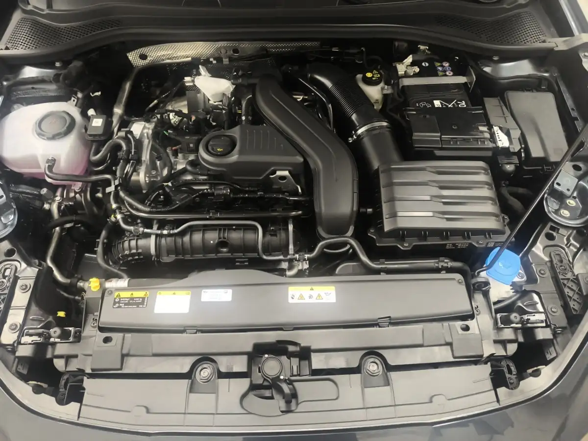 Seat Leon, Limousine, Benzin, Automatik, Grau