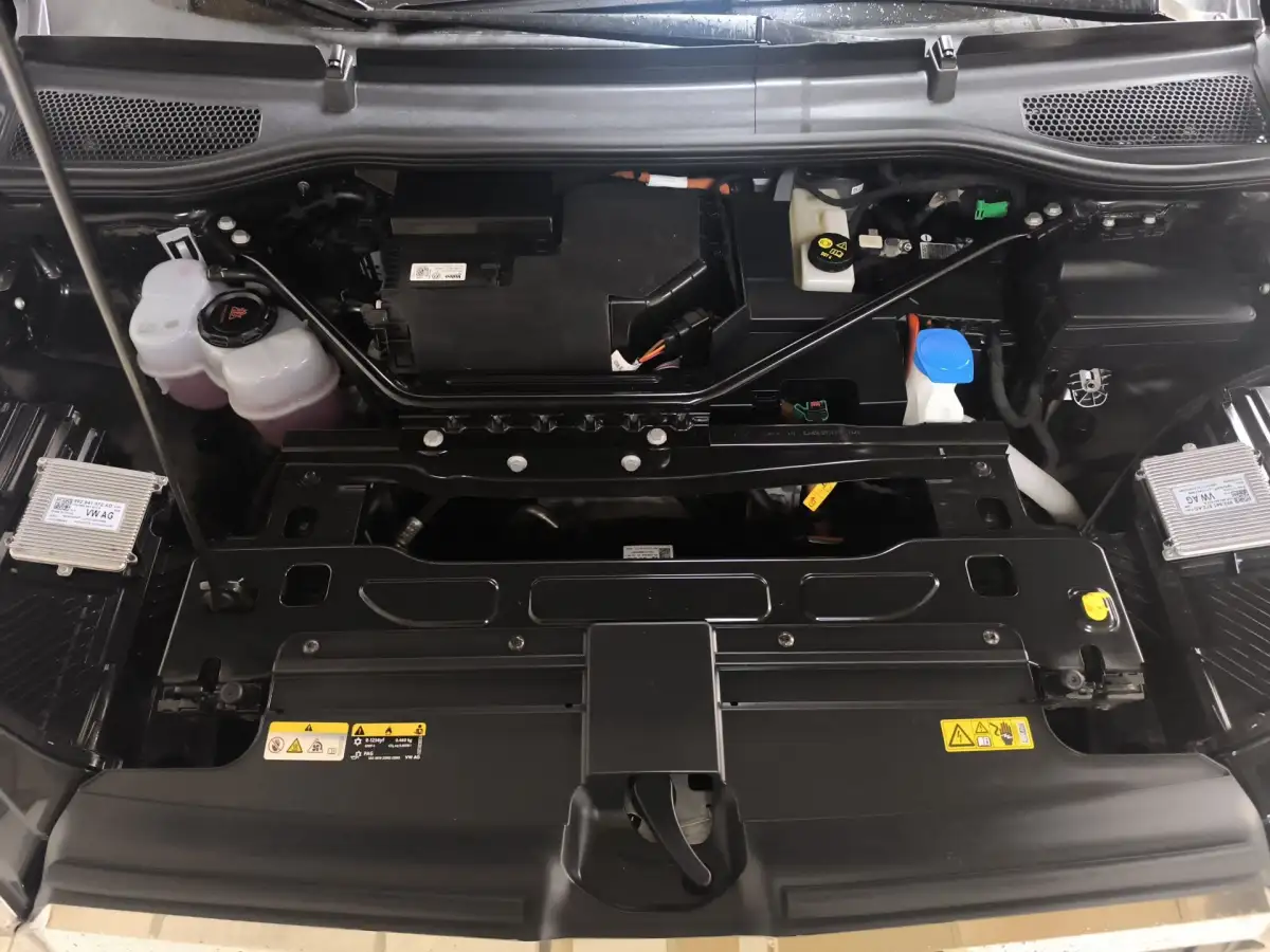 Skoda Enyaq, SUV/Geländewagen/Pickup, Elektro, Automatik, Schwarz
