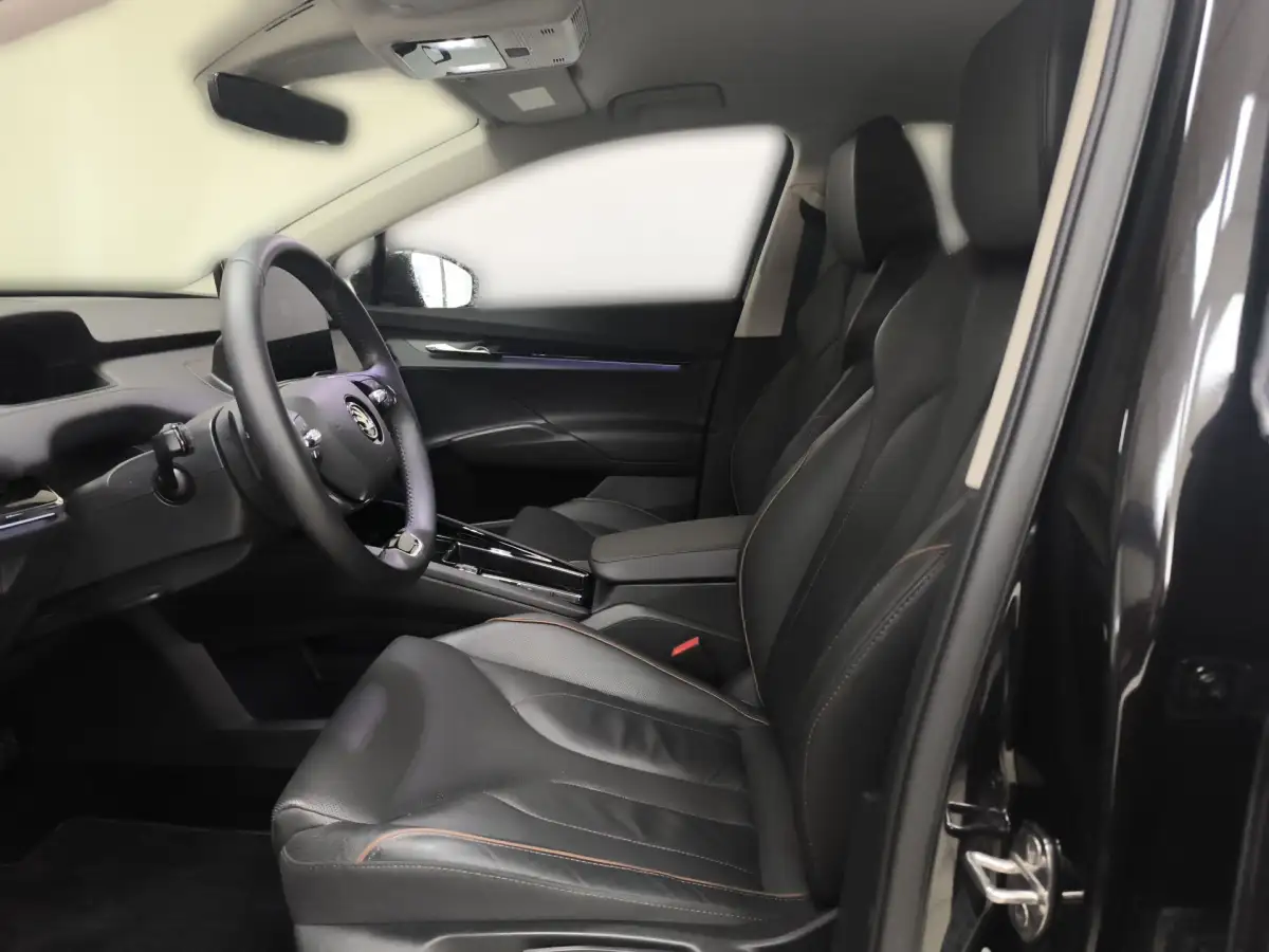 Skoda Enyaq, SUV/Geländewagen/Pickup, Elektro, Automatik, Schwarz