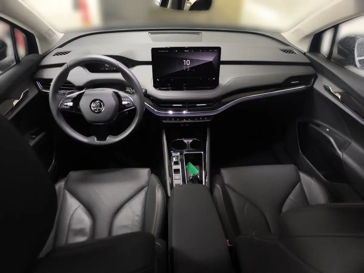 Skoda Enyaq, SUV/Geländewagen/Pickup, Elektro, Automatik, Schwarz