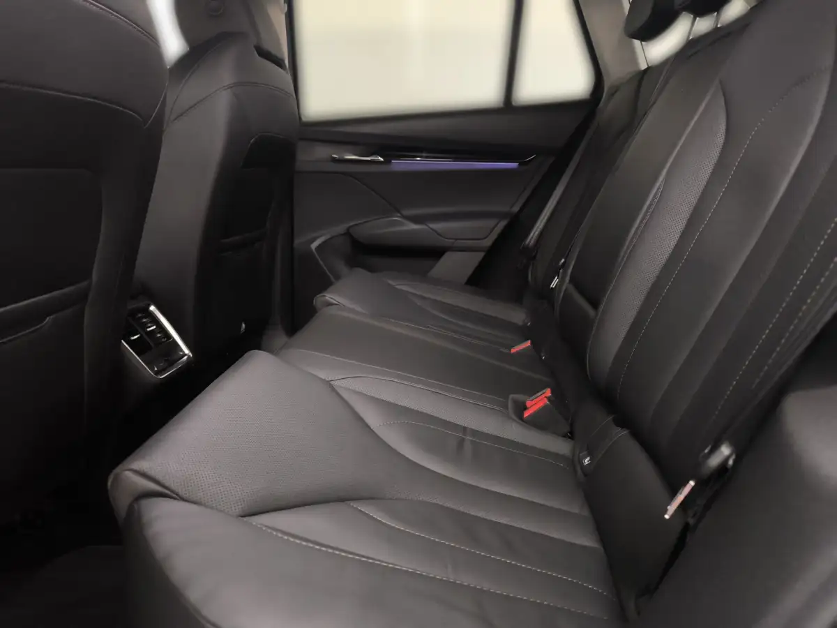 Skoda Enyaq, SUV/Geländewagen/Pickup, Elektro, Automatik, Schwarz