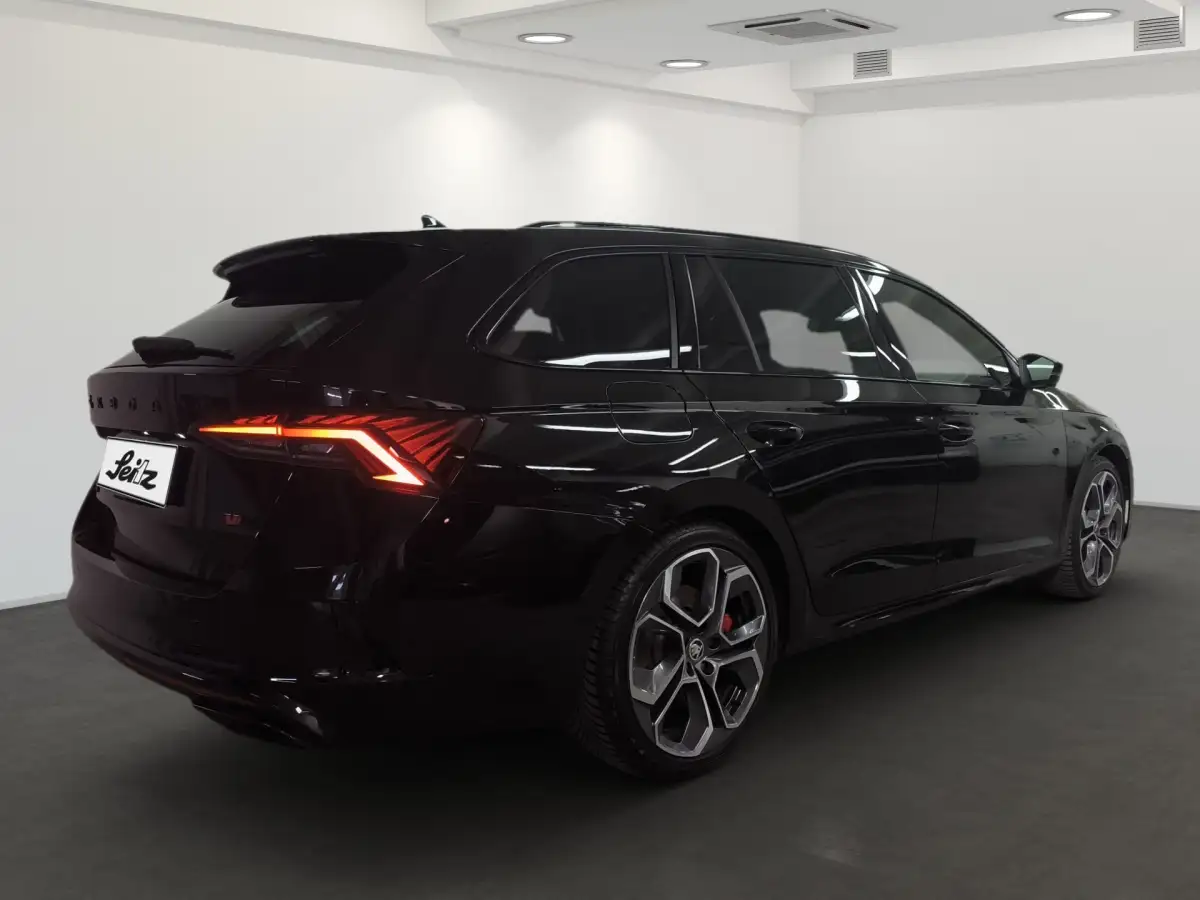Skoda Octavia, Kombi, Benzin, Automatik, Schwarz