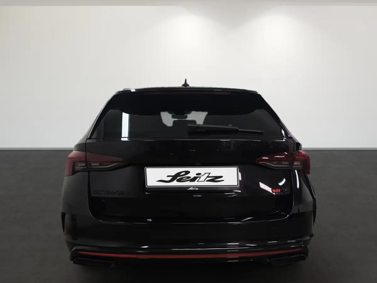 Skoda Octavia, Kombi, Benzin, Automatik, Schwarz