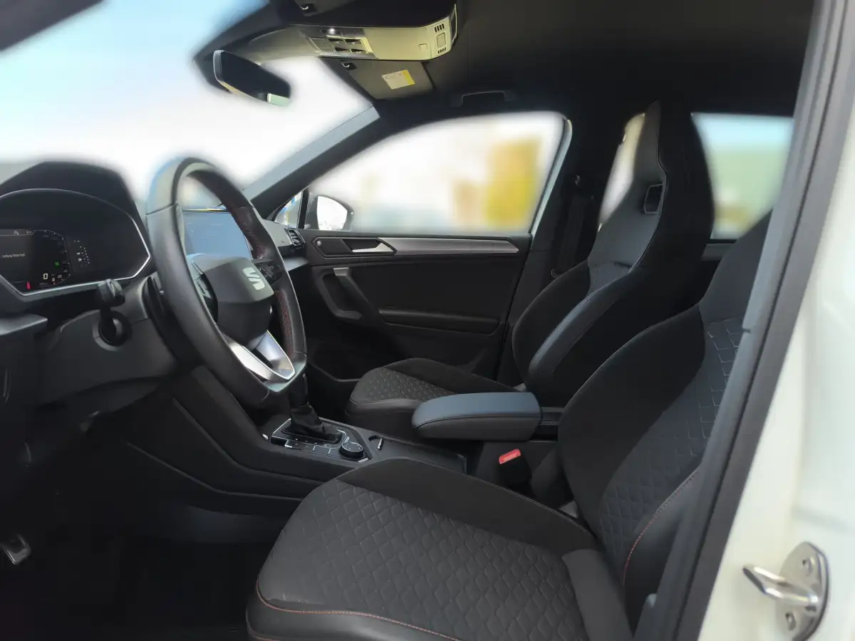 Seat Tarraco, SUV/Geländewagen/Pickup, Diesel, Automatik, Weiß