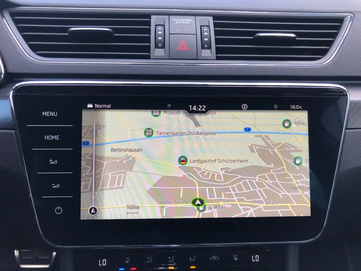 Skoda Superb, Kombi, Benzin, Automatik, Silber