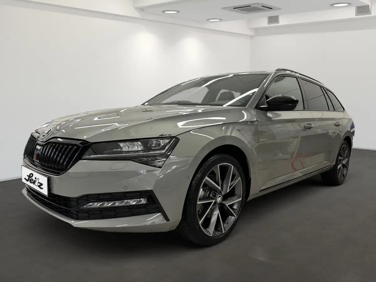 Skoda Superb, Kombi, Diesel, Automatik, Grau