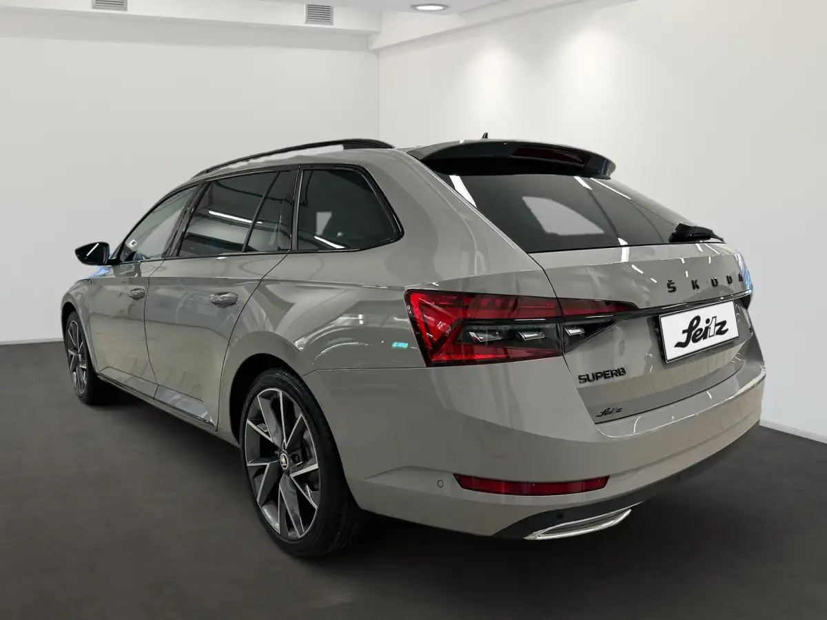 Skoda Superb, Kombi, Diesel, Automatik, Grau