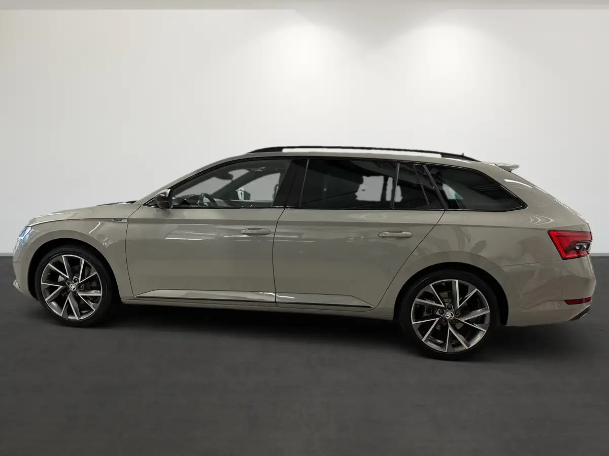 Skoda Superb, Kombi, Diesel, Automatik, Grau
