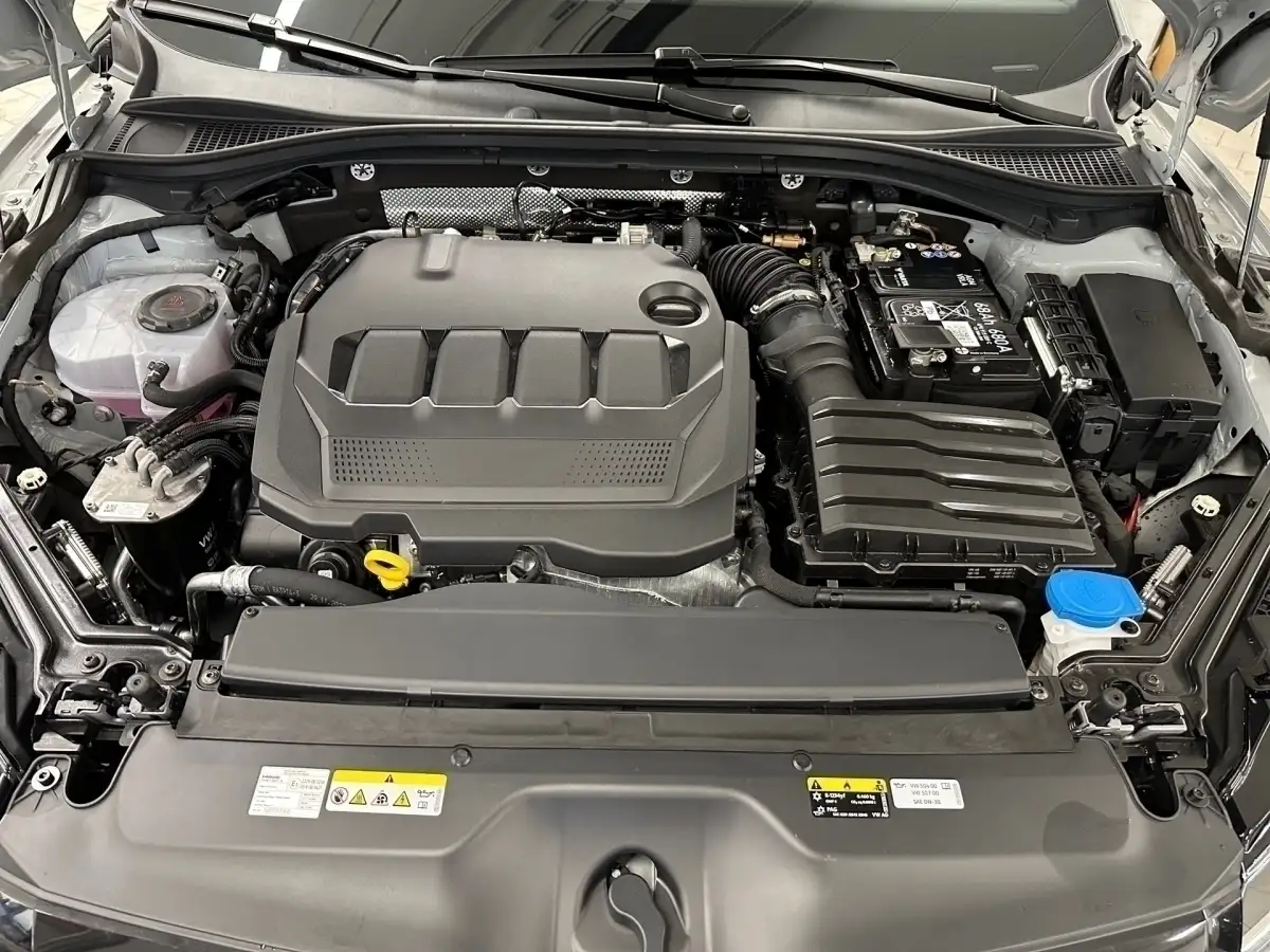 Skoda Superb, Kombi, Diesel, Automatik, Grau