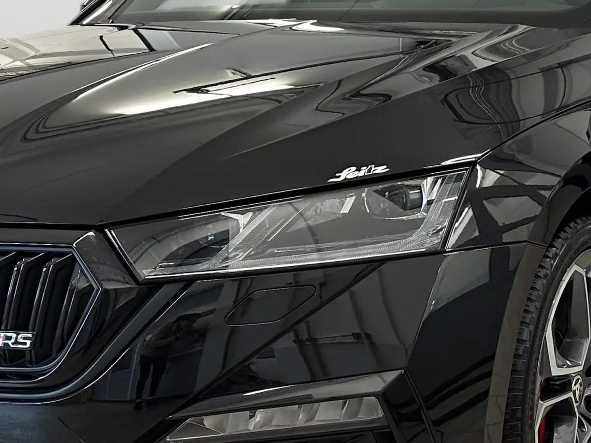 Skoda Octavia, Kombi, Benzin, Automatik, Schwarz