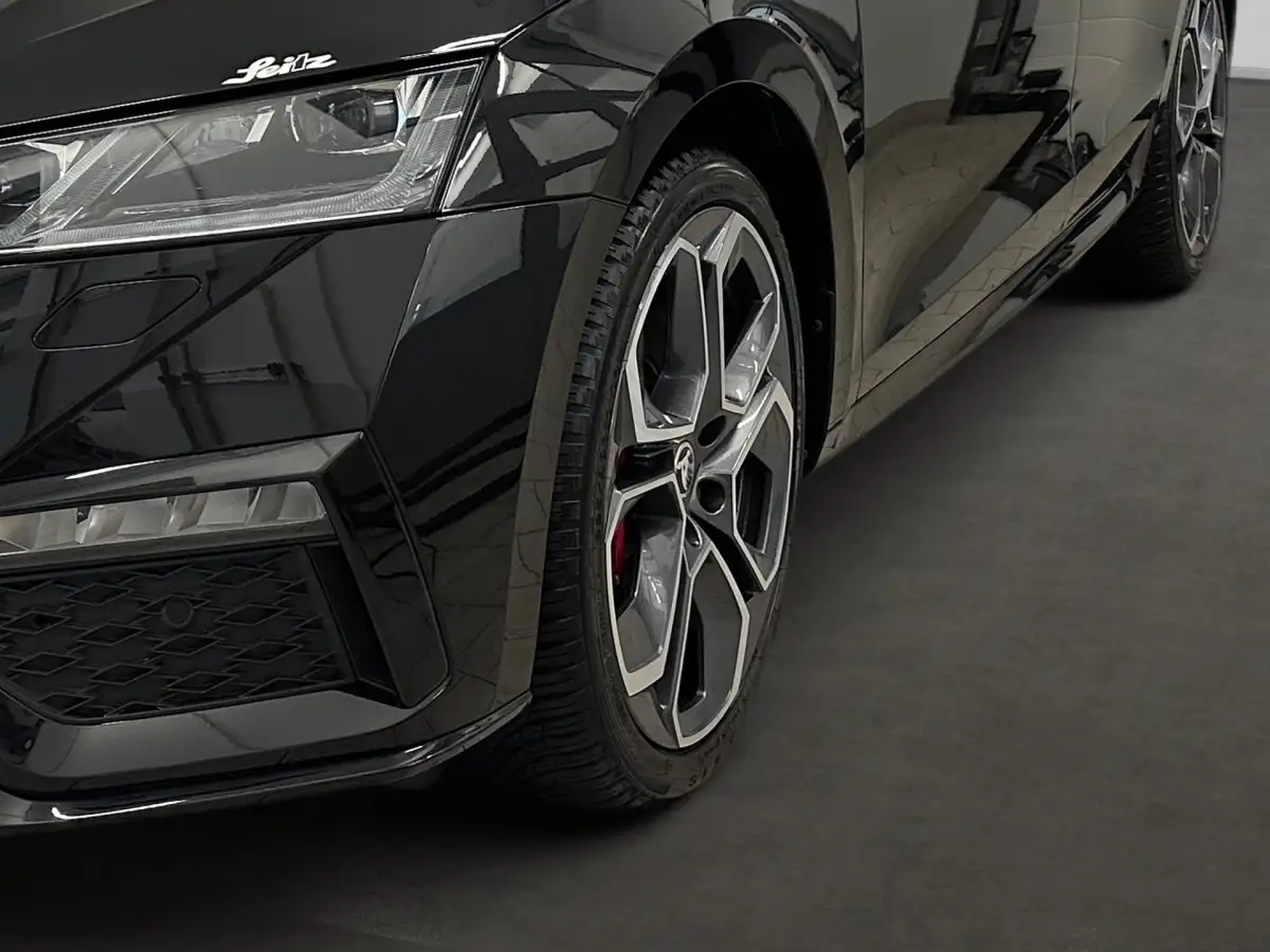 Skoda Octavia, Kombi, Benzin, Automatik, Schwarz