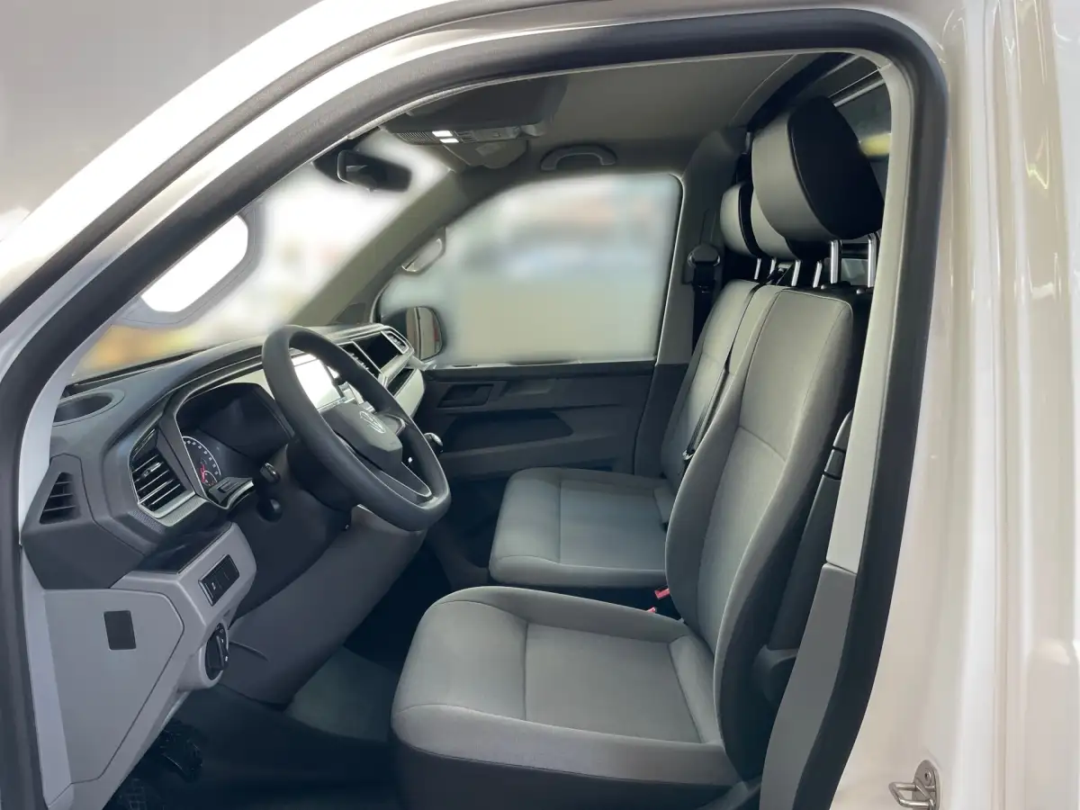 Volkswagen T6 Transporter, Kastenwagen, Diesel, Schaltgetriebe, Weiß