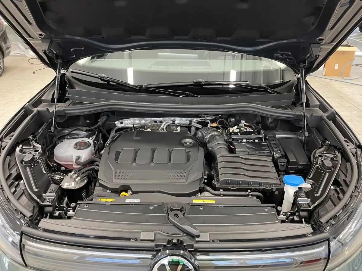 Volkswagen Tiguan, SUV/Geländewagen/Pickup, Diesel, Automatik, Grün