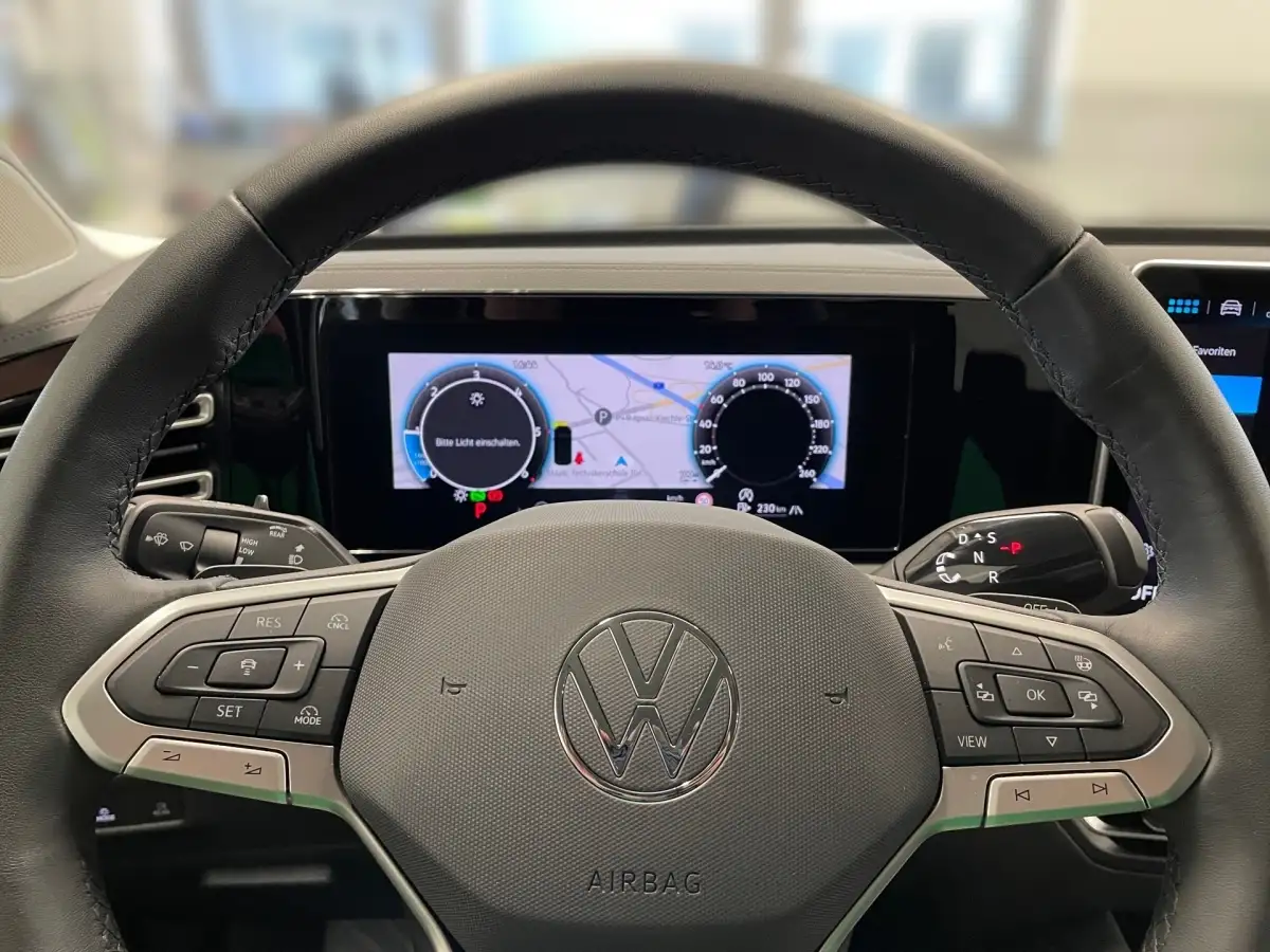 Volkswagen Tiguan, SUV/Geländewagen/Pickup, Diesel, Automatik, Grün