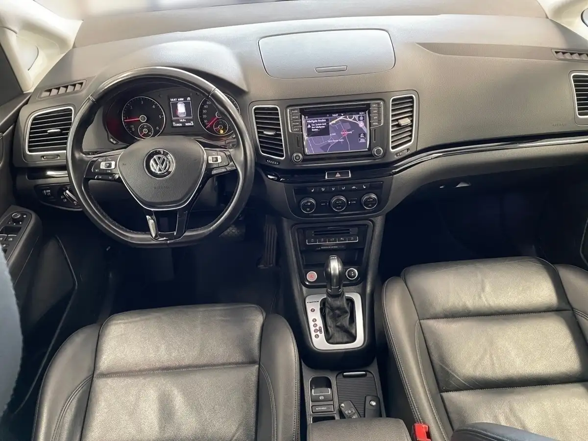 Volkswagen Sharan, Van/Kleinbus, Diesel, Automatik, Grau