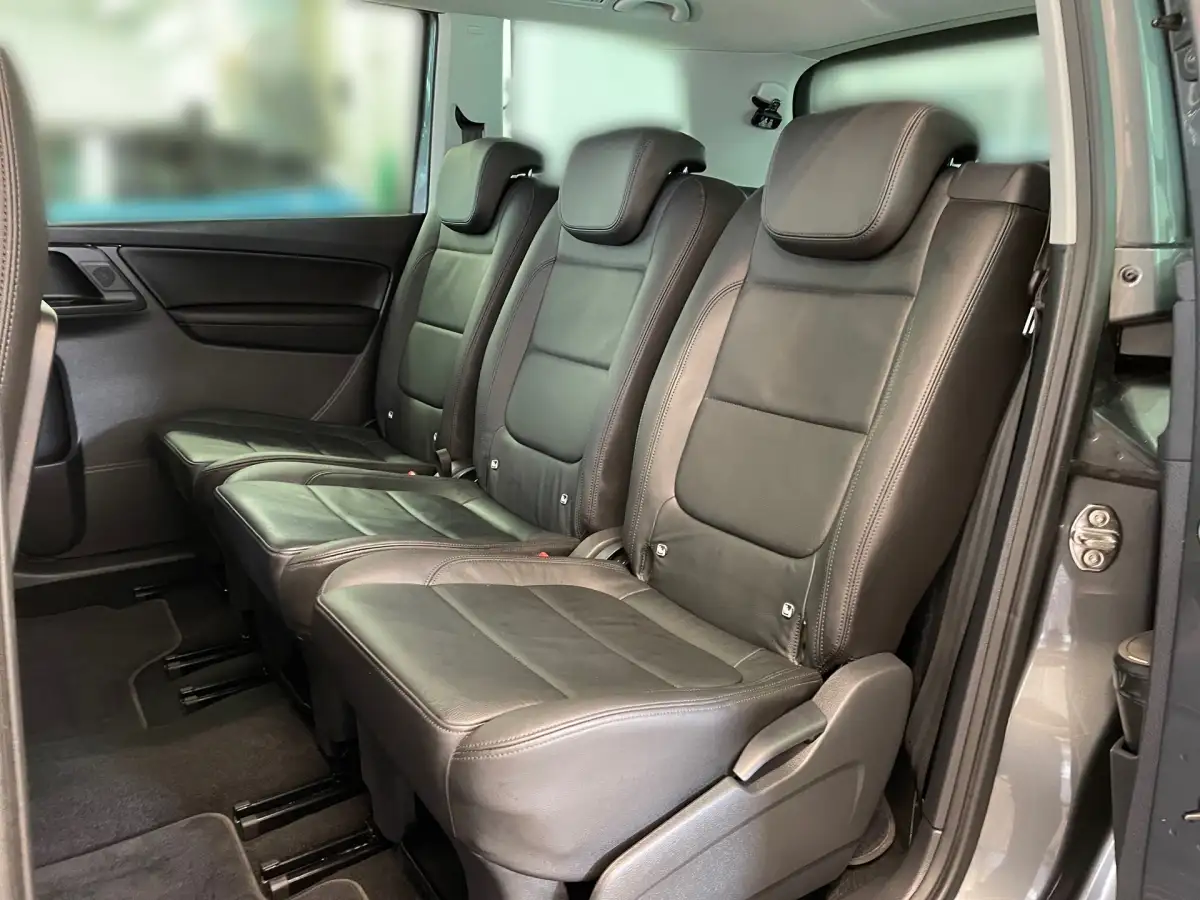 Volkswagen Sharan, Van/Kleinbus, Diesel, Automatik, Grau