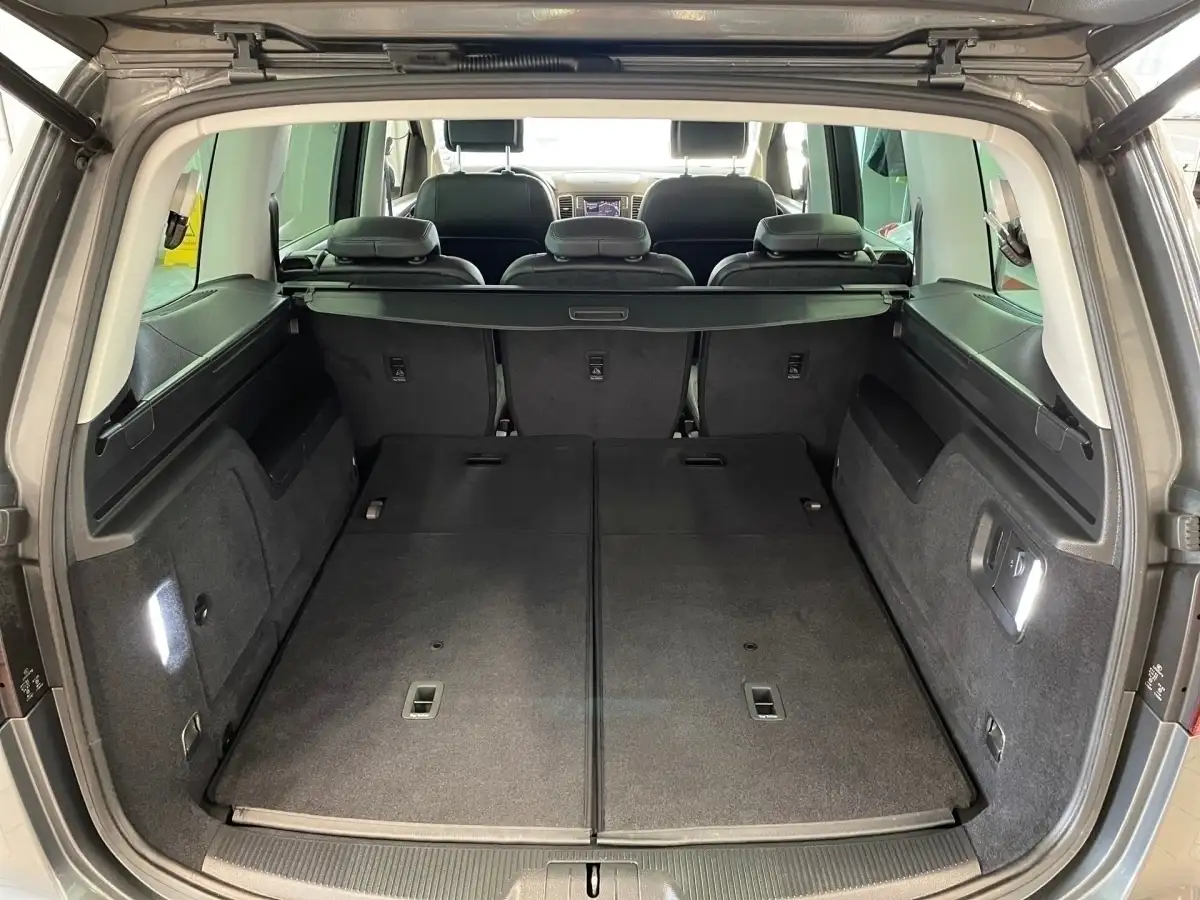Volkswagen Sharan, Van/Kleinbus, Diesel, Automatik, Grau