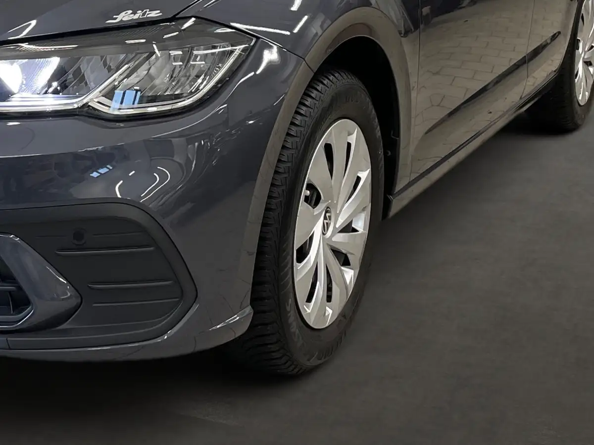 Volkswagen Polo, Kleinwagen, Benzin, Schaltgetriebe, Grau