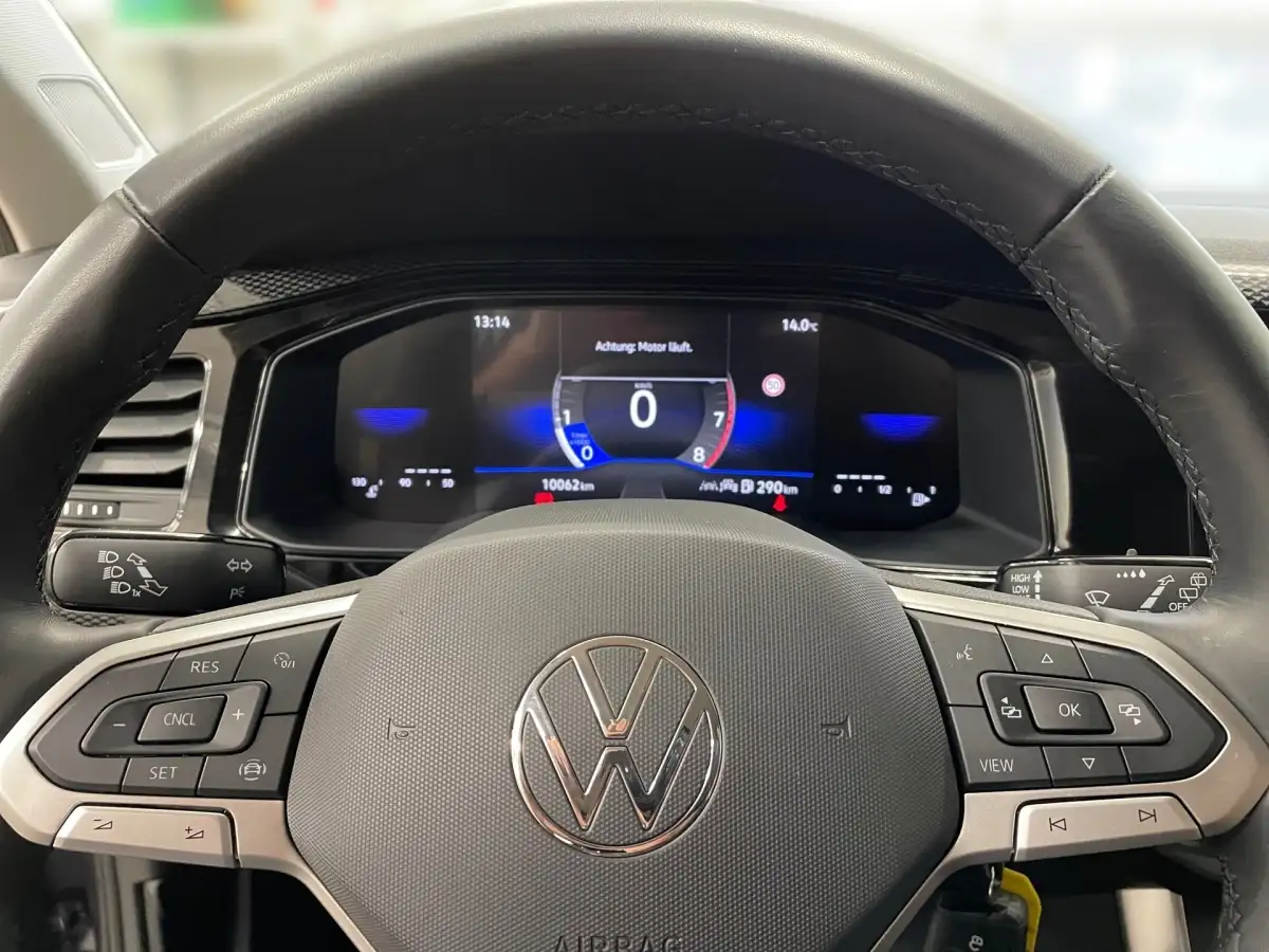Volkswagen Polo, Kleinwagen, Benzin, Schaltgetriebe, Grau