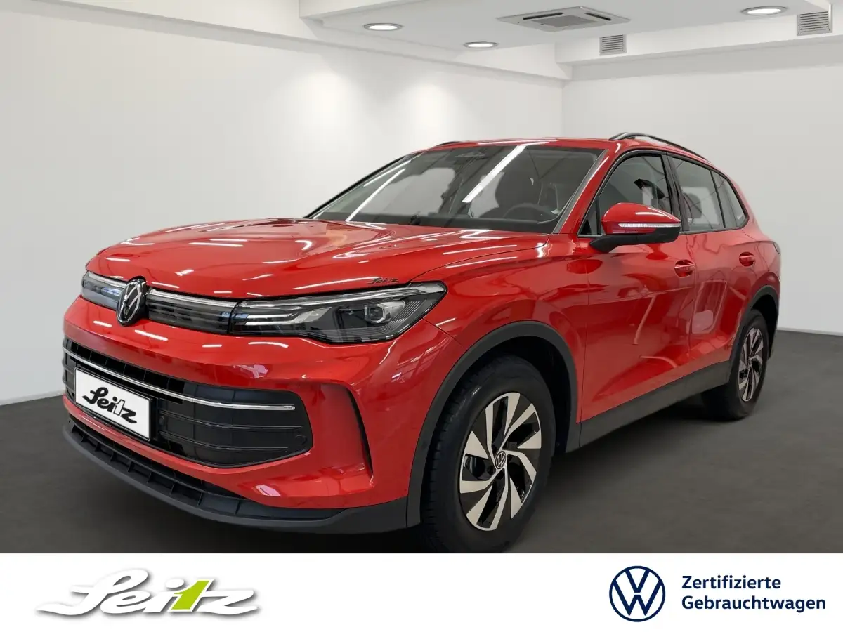 Volkswagen Tiguan, SUV/Geländewagen/Pickup, Benzin, Automatik, Rot