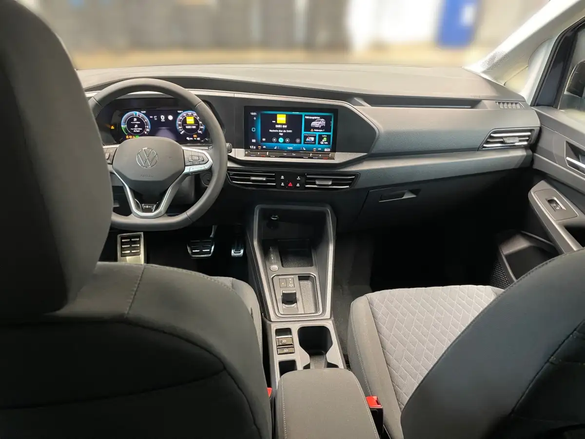Volkswagen Caddy, Van/Kleinbus, Hybrid (Benzin/Elektro), Automatik, Blau