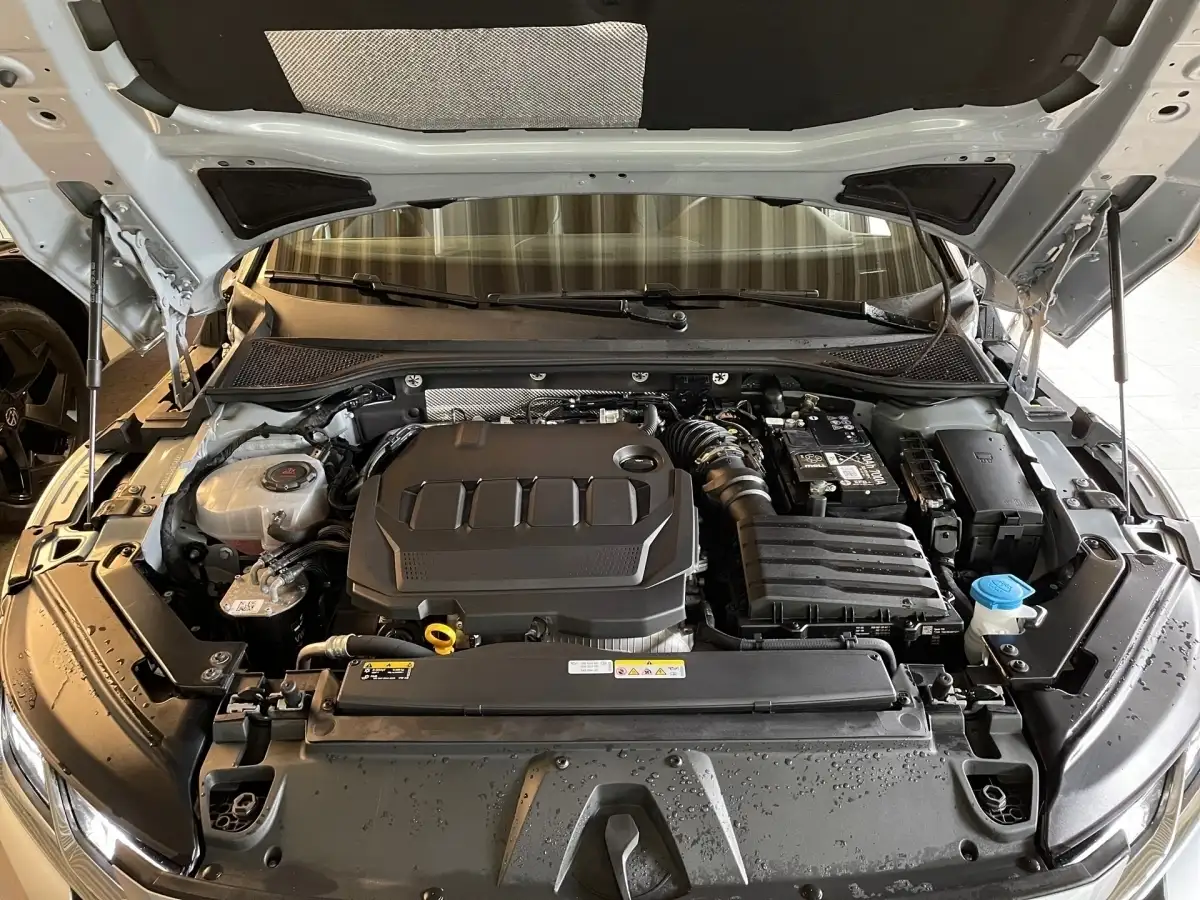 Volkswagen Arteon, Kombi, Diesel, Automatik, Silber