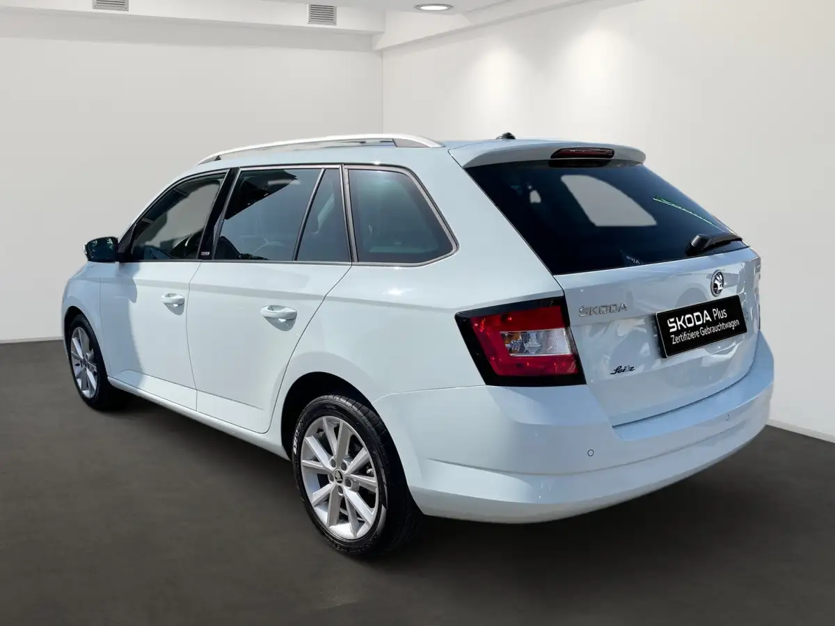 Skoda Fabia, Kombi, Benzin, Automatik, Weiß