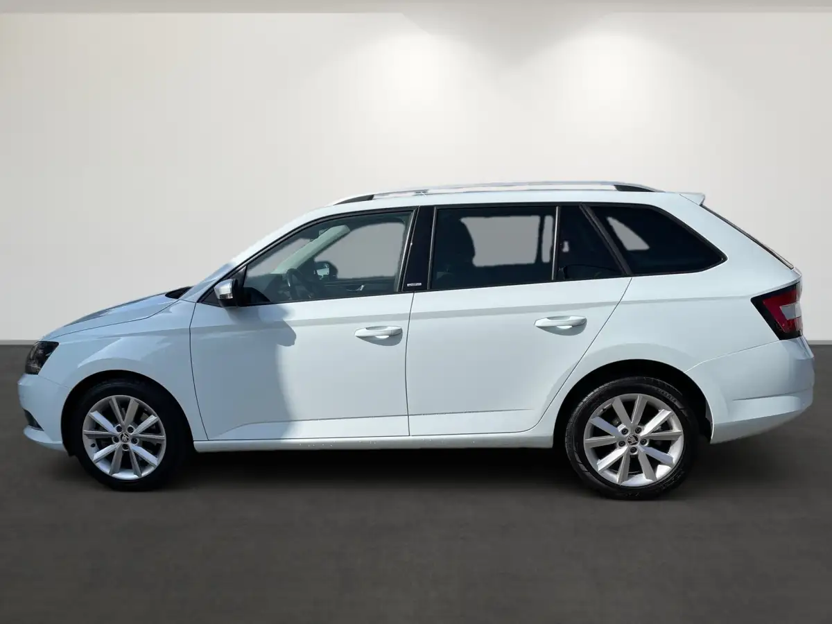 Skoda Fabia, Kombi, Benzin, Automatik, Weiß