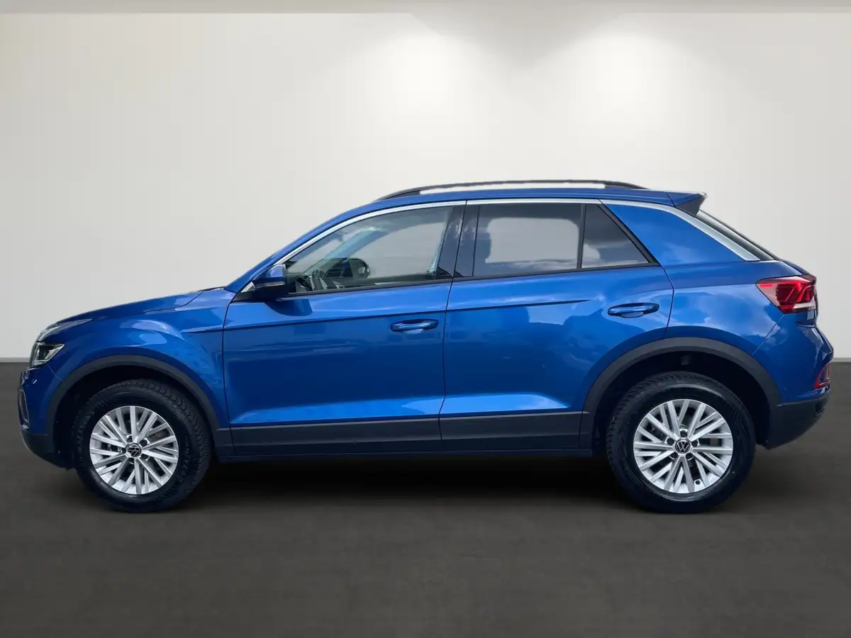 Volkswagen T-Roc, SUV/Geländewagen/Pickup, Benzin, Schaltgetriebe, Blau