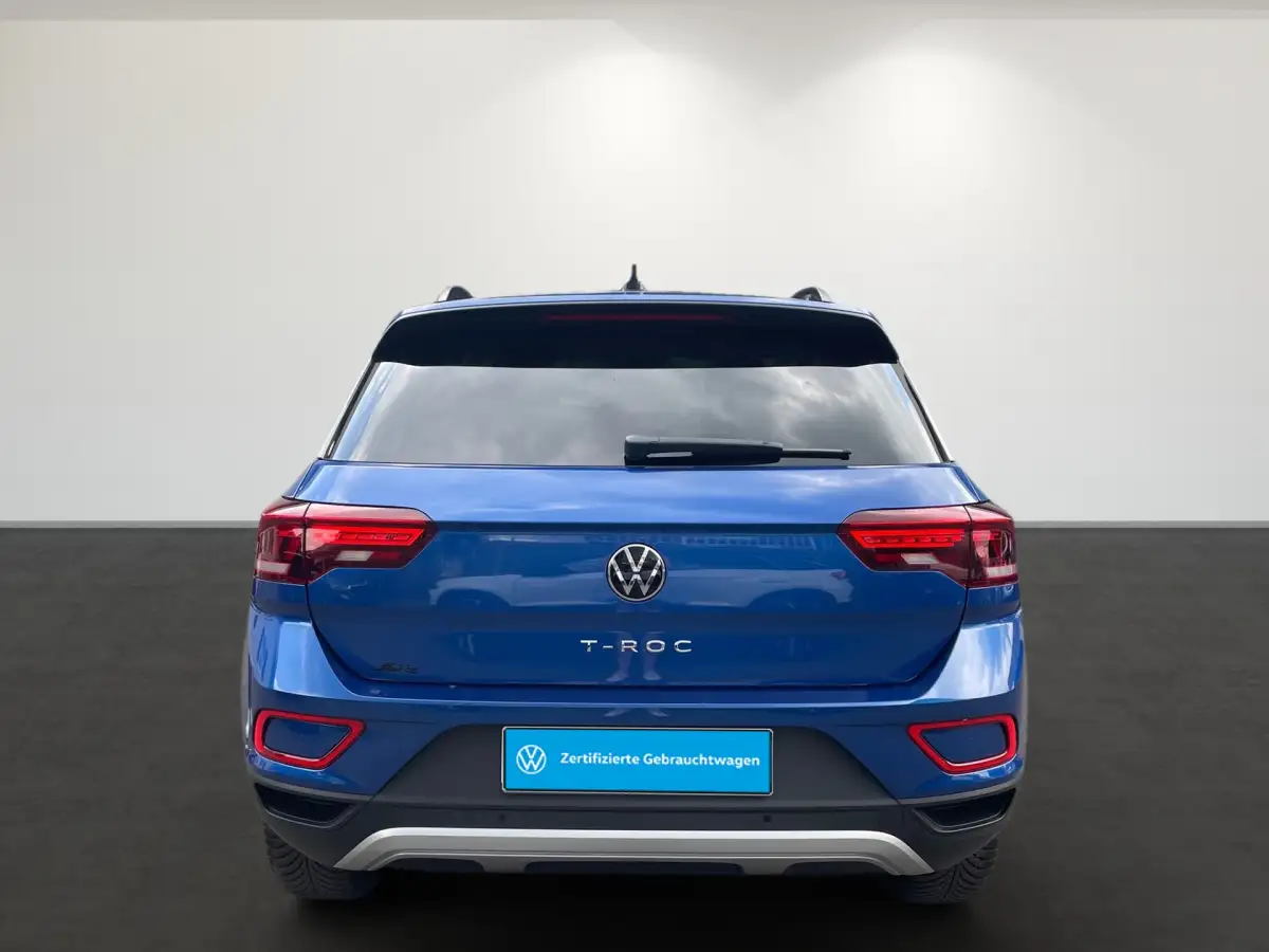 Volkswagen T-Roc, SUV/Geländewagen/Pickup, Benzin, Schaltgetriebe, Blau