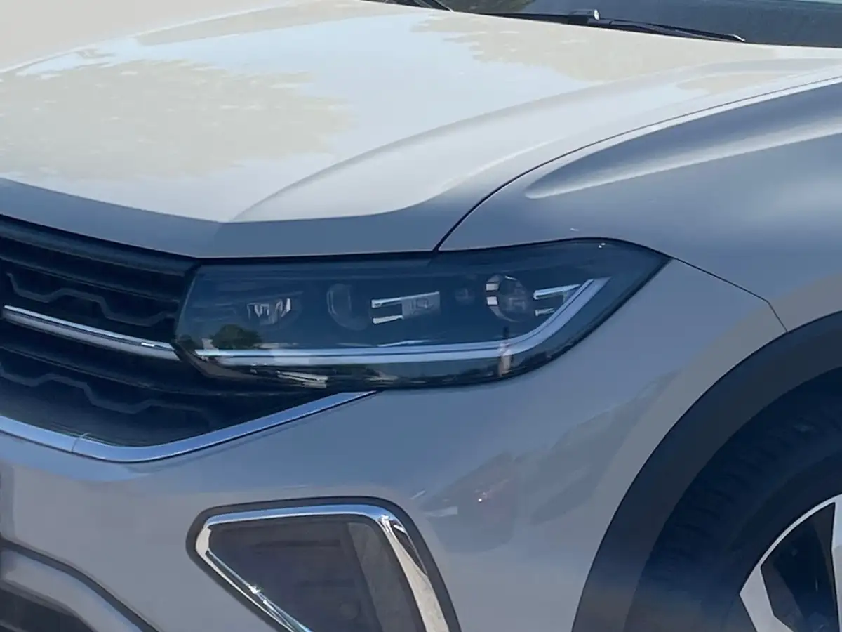 Volkswagen T-Cross, SUV/Geländewagen/Pickup, Benzin, Automatik, Grau