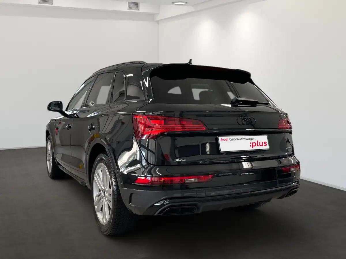 Audi Q5, SUV/Geländewagen/Pickup, Benzin, Automatik, Schwarz