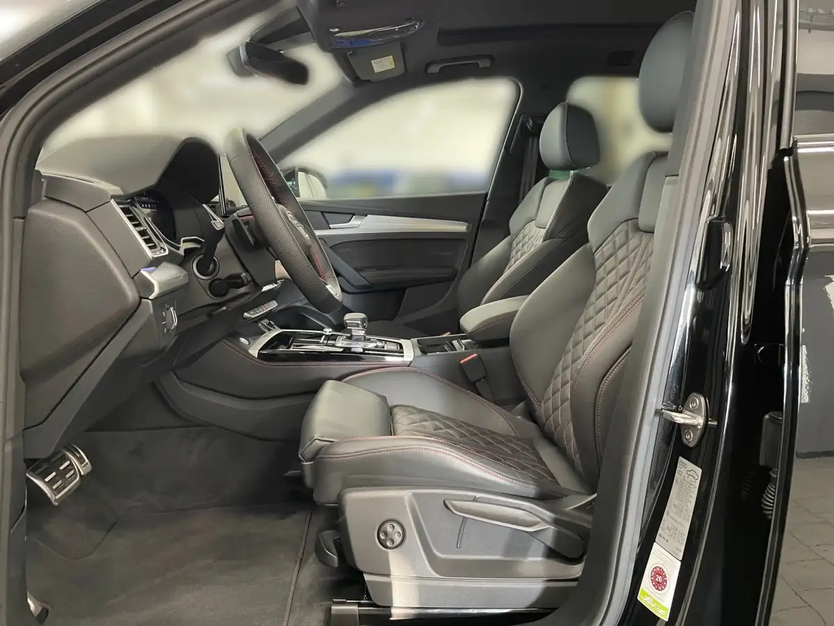 Audi Q5, SUV/Geländewagen/Pickup, Benzin, Automatik, Schwarz