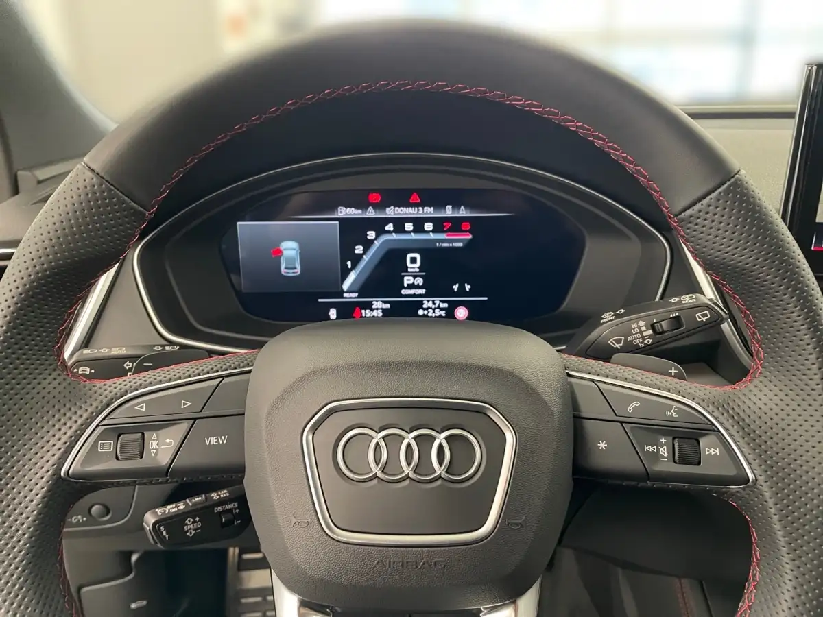 Audi Q5, SUV/Geländewagen/Pickup, Benzin, Automatik, Schwarz