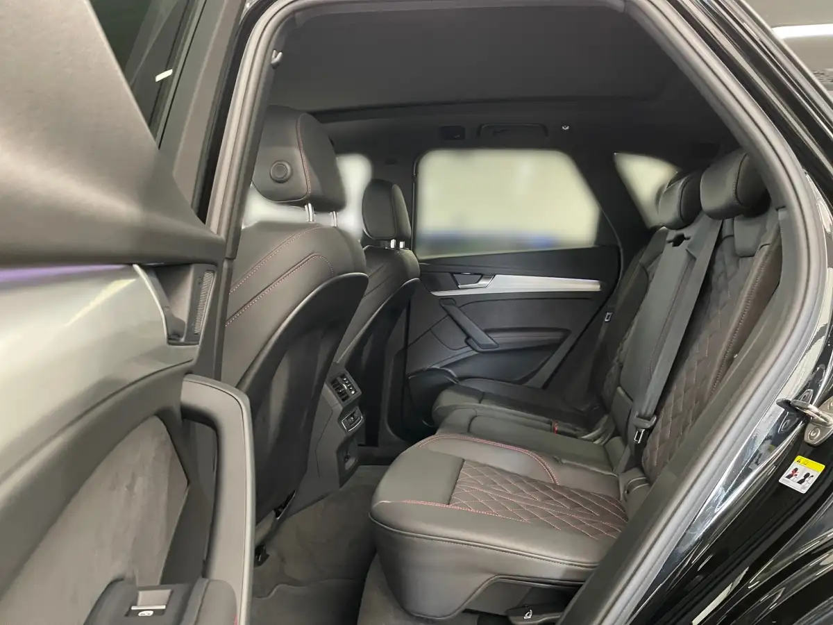 Audi Q5, SUV/Geländewagen/Pickup, Benzin, Automatik, Schwarz